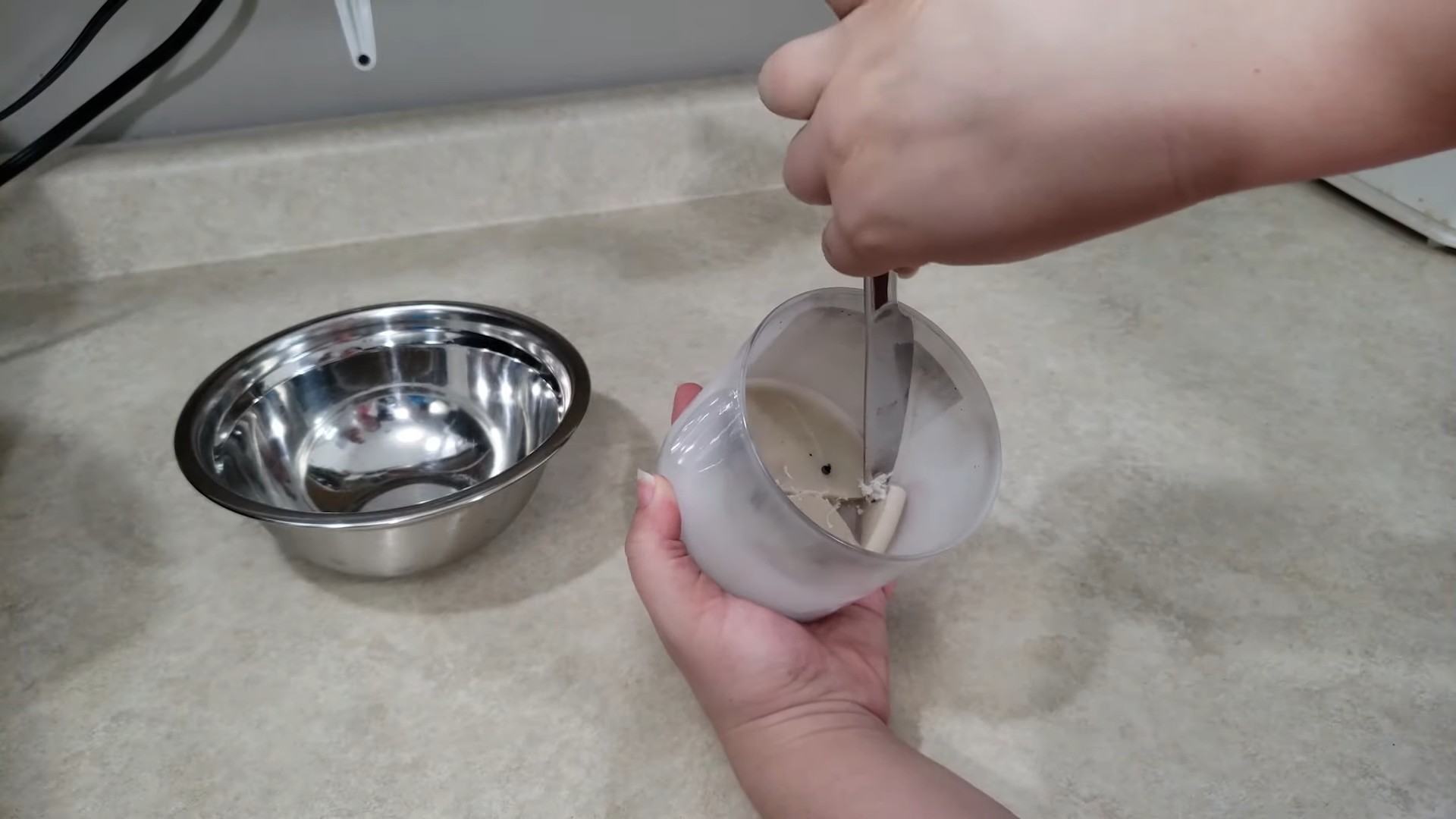 Kerzenwachs aus Glas entfernen