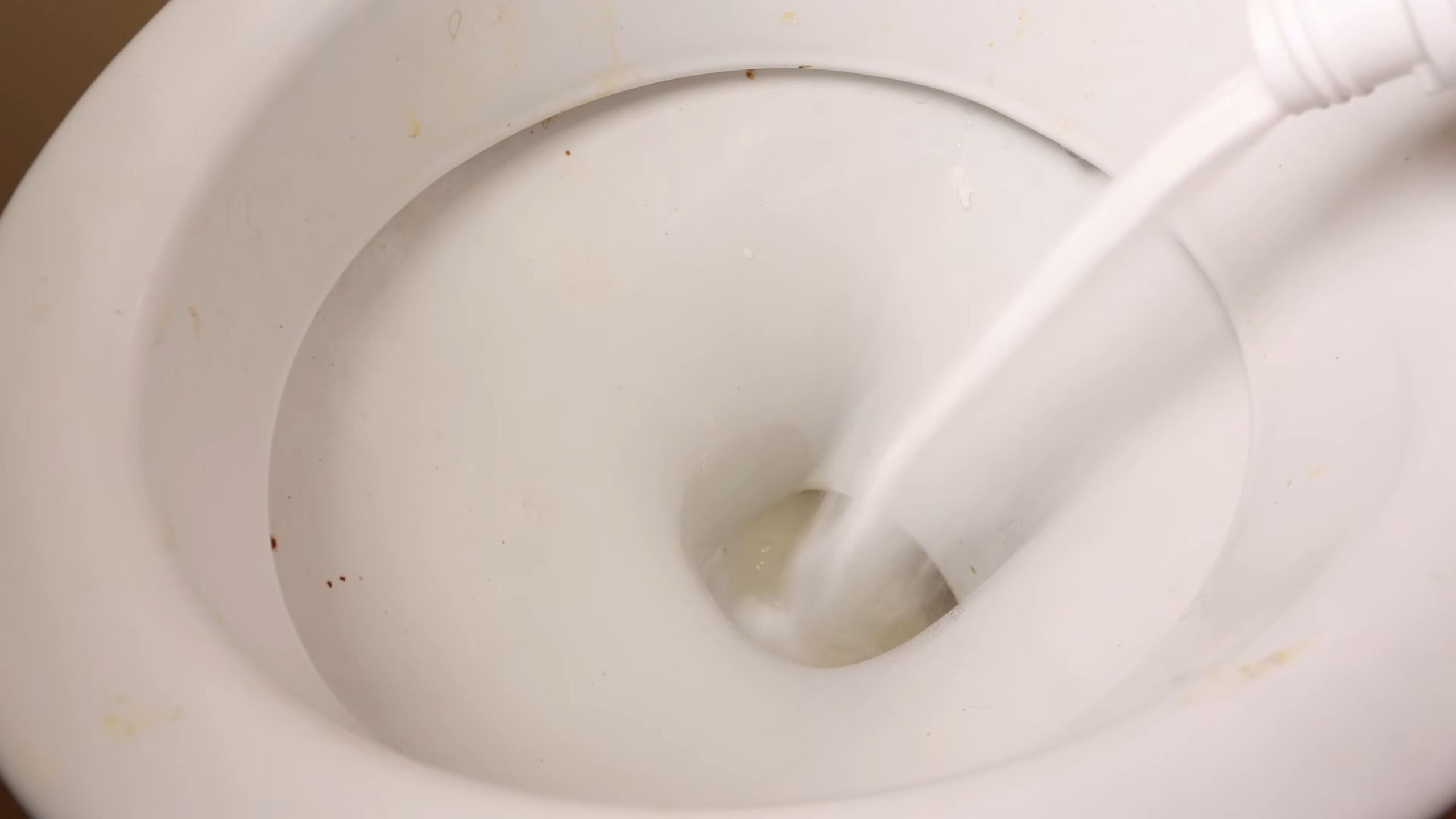Toilettenreinigung mit Natron und Essig